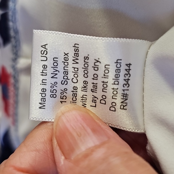 B SKINZ Blue/Red Floral Mini Skort. Huge Pockets. Small - Picture 5 of 8